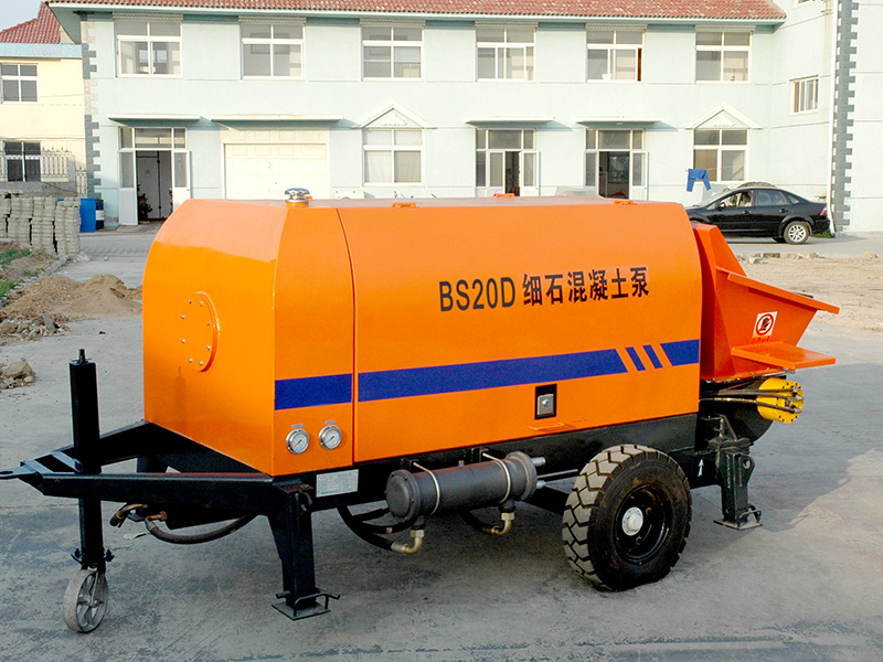 Trailer concrete pump